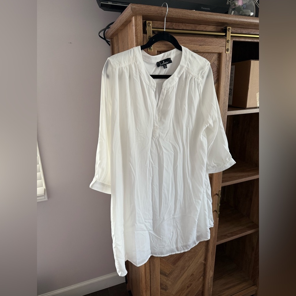 Lulu's White Button-Front Tunic Blouse